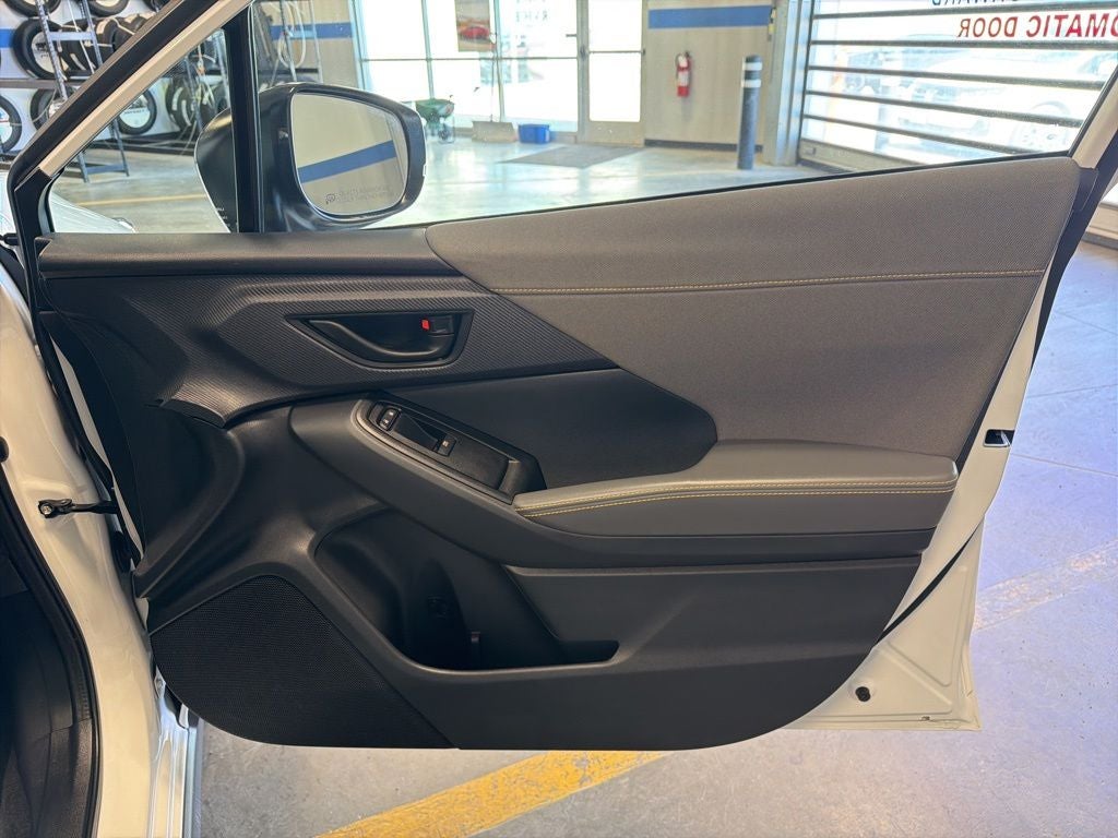2025 Subaru Crosstrek Sport w/ BLIS & Moonroof