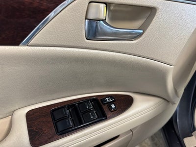 2009 Toyota Avalon XLS V6 w/ Sunroof
