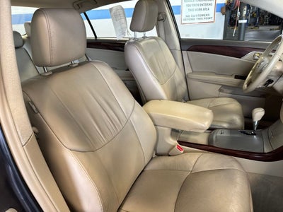 2009 Toyota Avalon XLS V6 w/ Sunroof