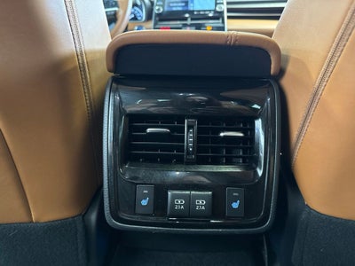 2019 Toyota Avalon Limited w/ Advanced Safety Pkg