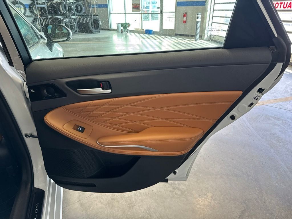 2019 Toyota Avalon Limited w/ Advanced Safety Pkg