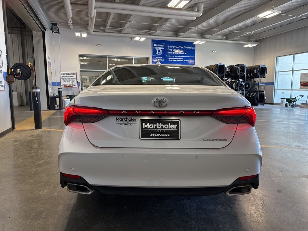 2019 Toyota Avalon Limited w/ Advanced Safety Pkg