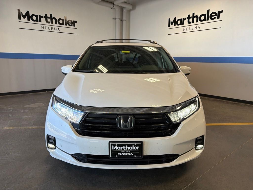 2023 Honda Odyssey Touring w/ Nav & Moonroof