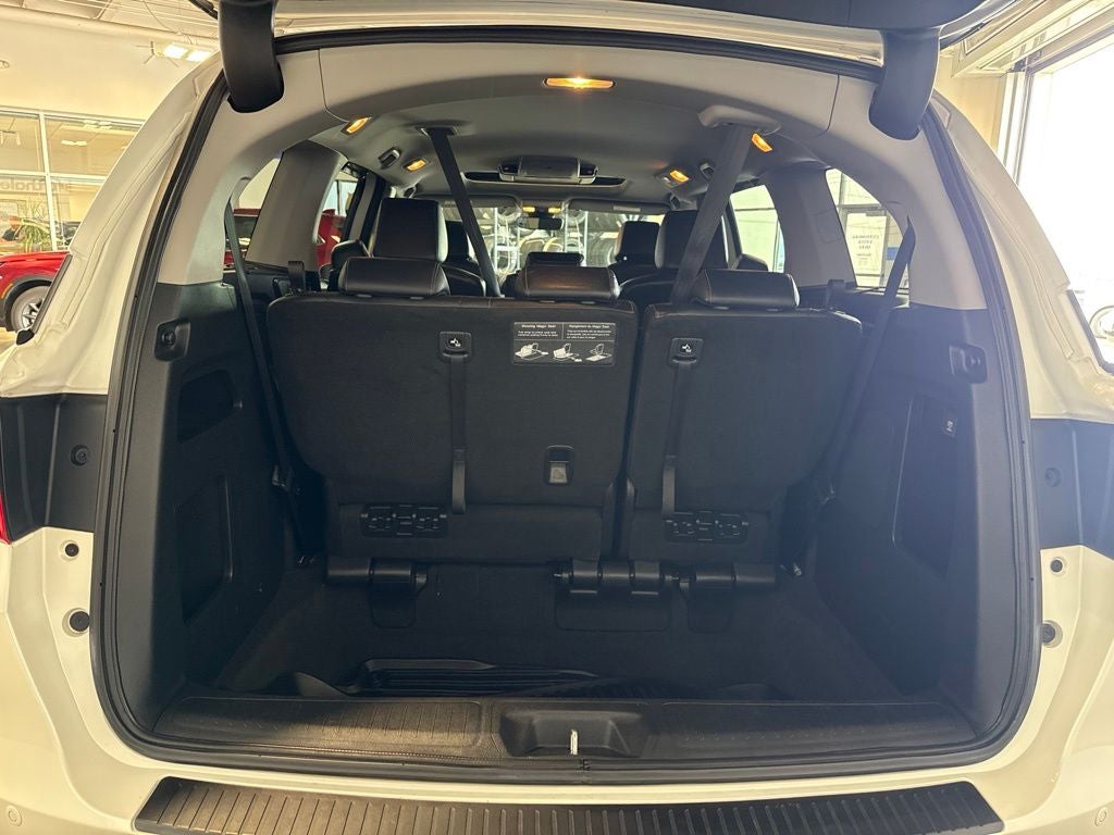 2023 Honda Odyssey Touring w/ Nav & Moonroof