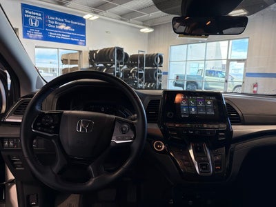2023 Honda Odyssey Touring w/ Nav & Moonroof