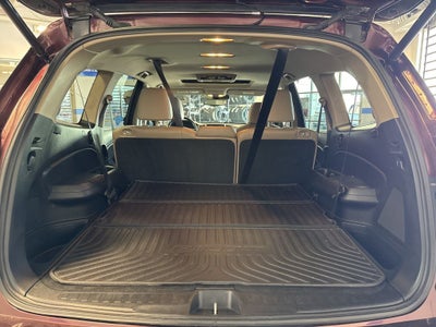 2016 Honda Pilot Touring w/ NAV