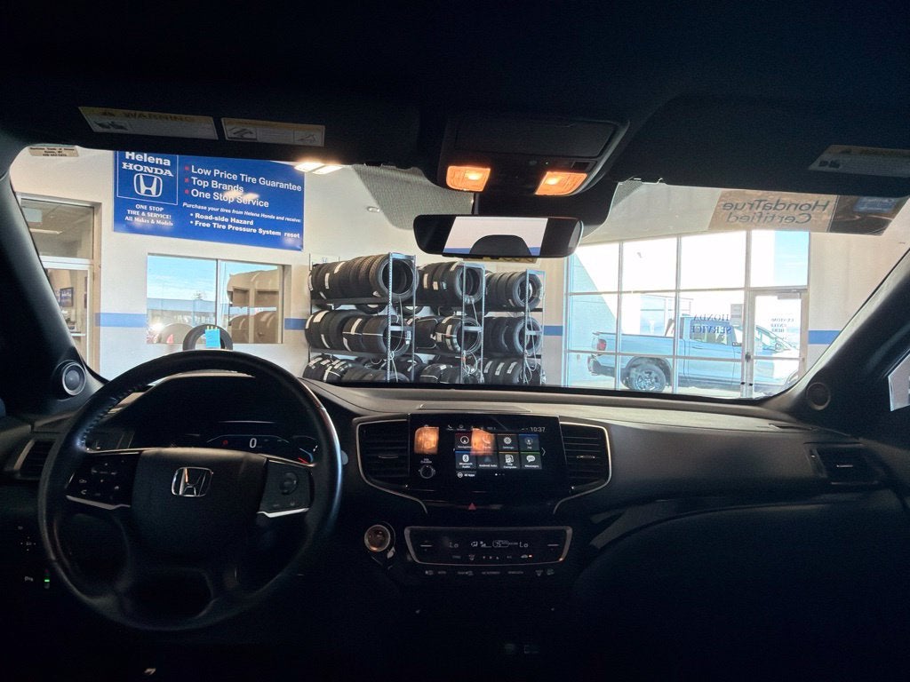 2021 Honda Passport Touring w/ Nav