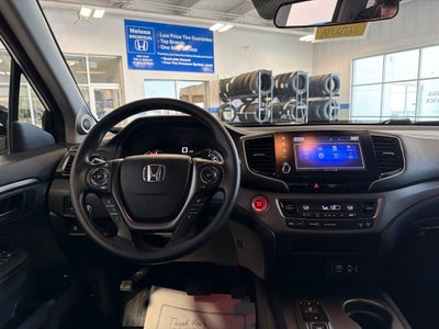 2022 Honda Ridgeline Sport w/ Utility Pkg