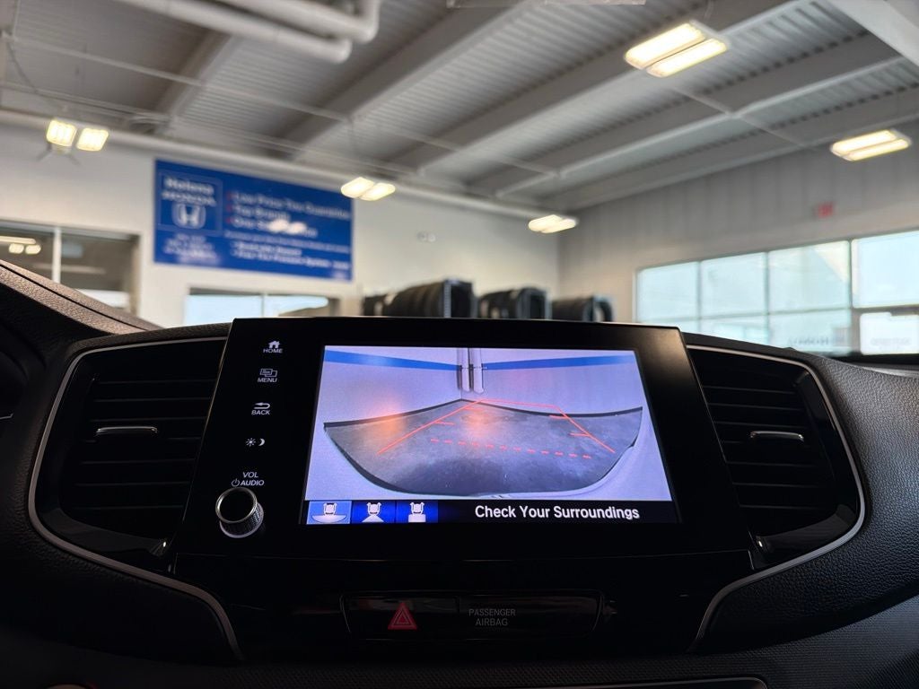 2022 Honda Ridgeline Sport w/ Utility Pkg