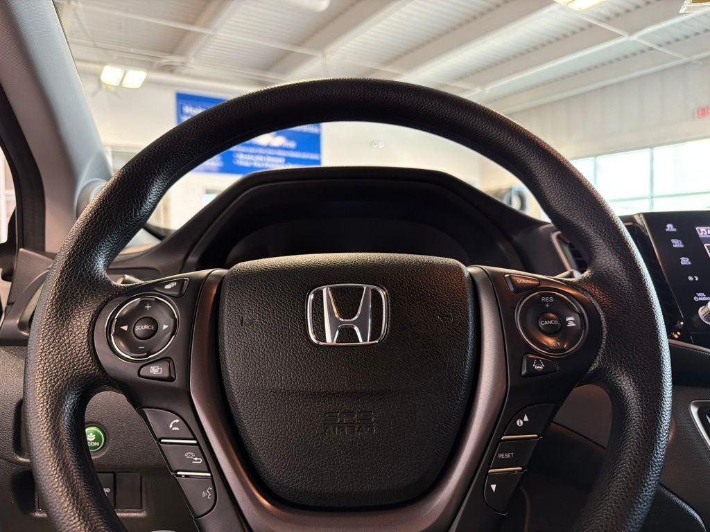 2022 Honda Ridgeline Sport w/ Utility Pkg
