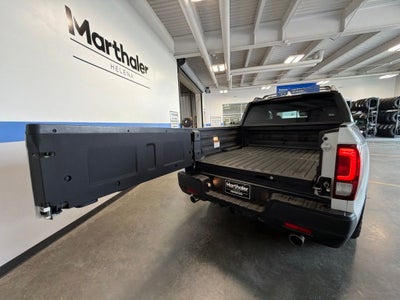 2022 Honda Ridgeline Sport w/ Utility Pkg