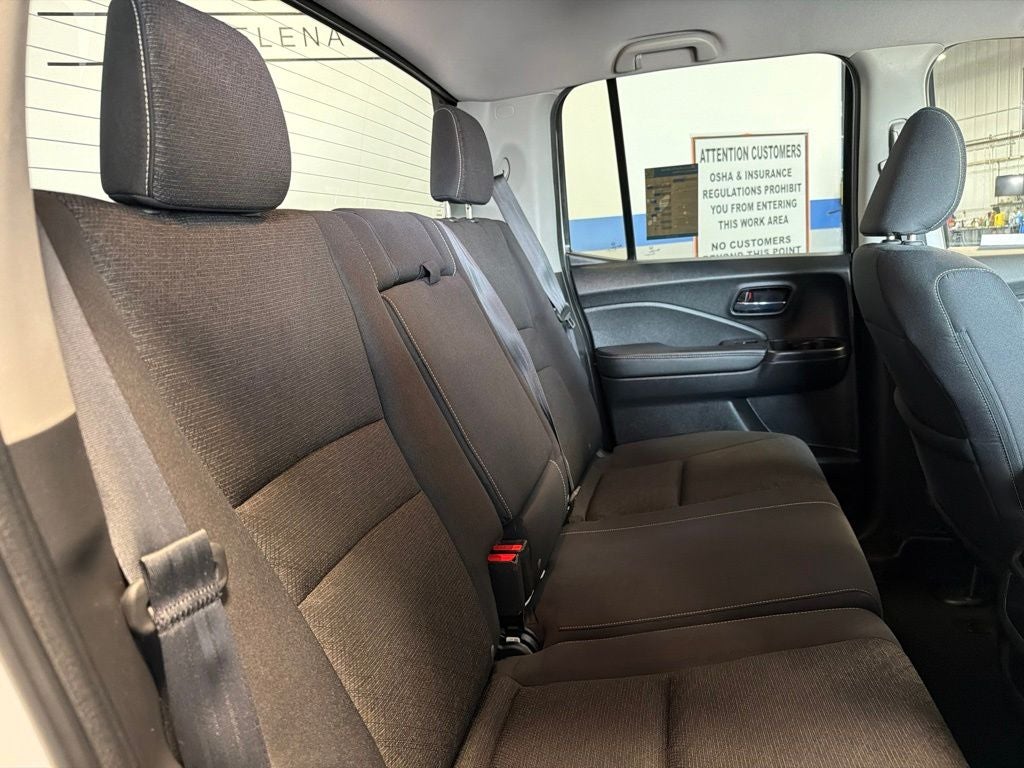 2022 Honda Ridgeline Sport w/ Utility Pkg
