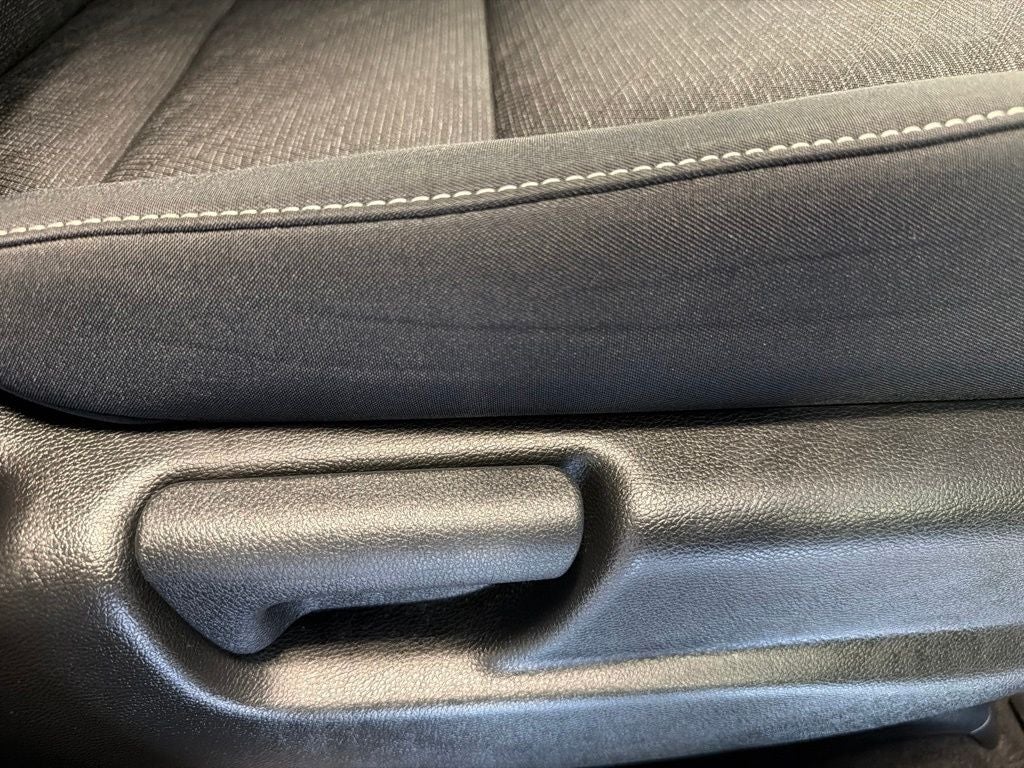 2022 Honda Ridgeline Sport w/ Utility Pkg
