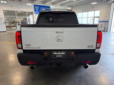 2022 Honda Ridgeline Sport w/ Utility Pkg