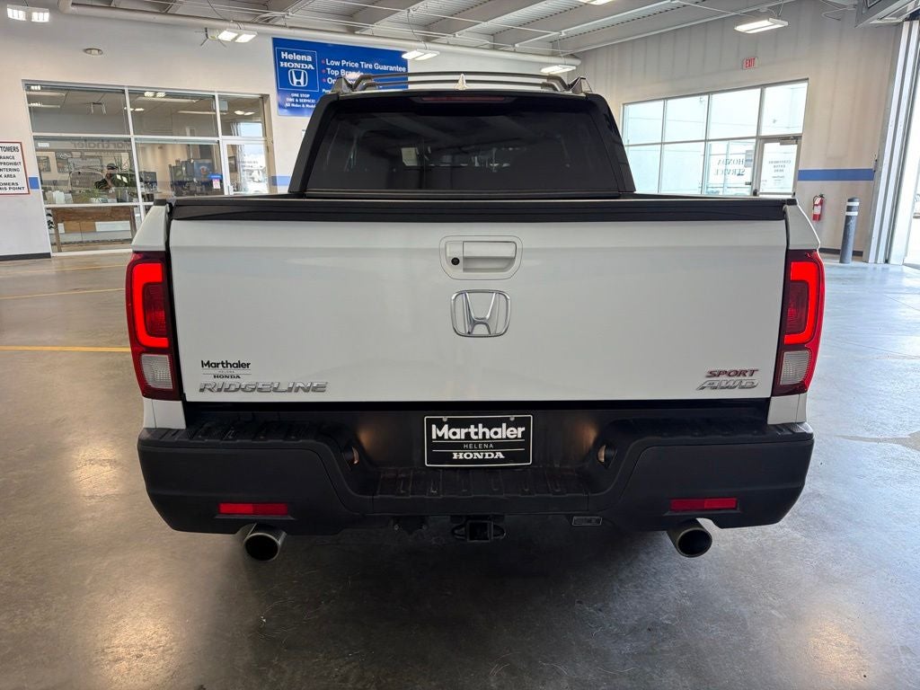 2022 Honda Ridgeline Sport w/ Utility Pkg