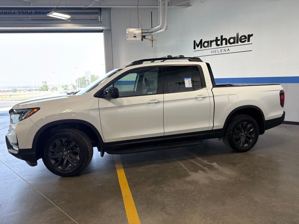 2022 Honda Ridgeline Sport w/ Utility Pkg