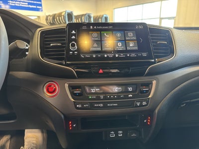 2025 Honda Ridgeline RTL w/ Utility Pkg