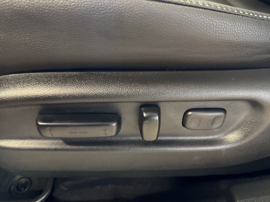 2025 Honda Ridgeline RTL w/ Utility Pkg