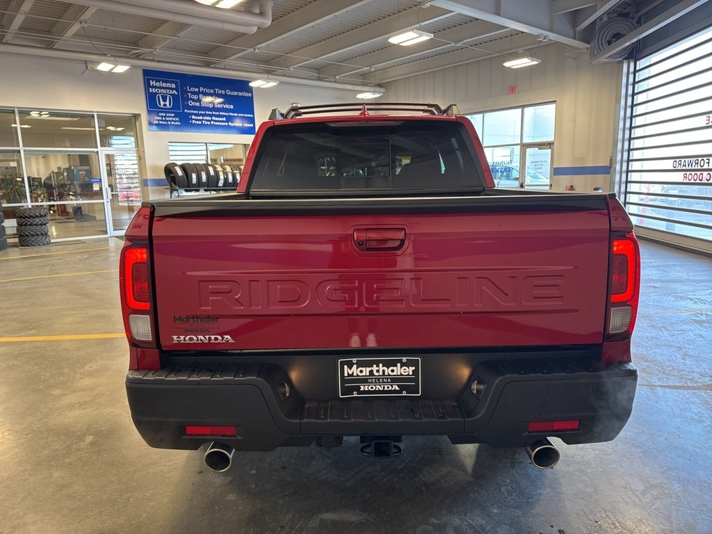 2025 Honda Ridgeline RTL w/ Utility Pkg