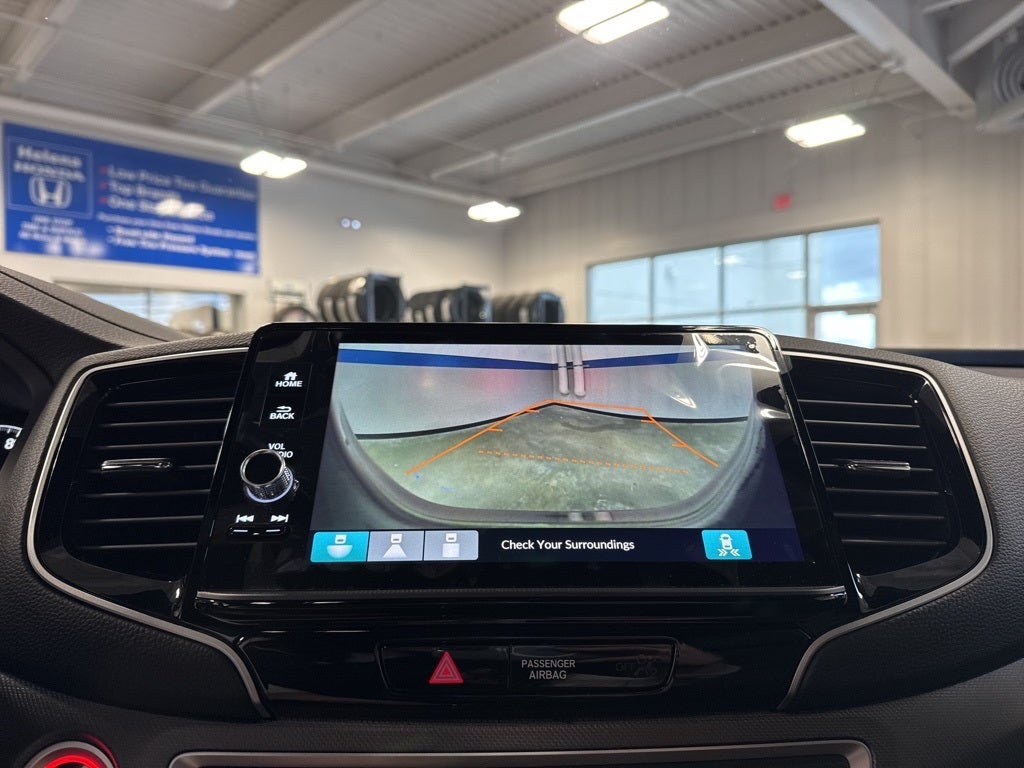 2025 Honda Ridgeline RTL w/ Utility Pkg