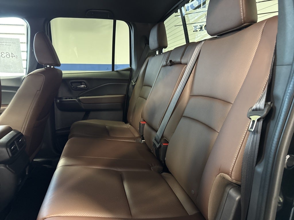 2025 Honda Ridgeline RTL w/ Utility Pkg