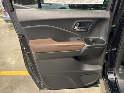 2025 Honda Ridgeline RTL w/ Utility Pkg