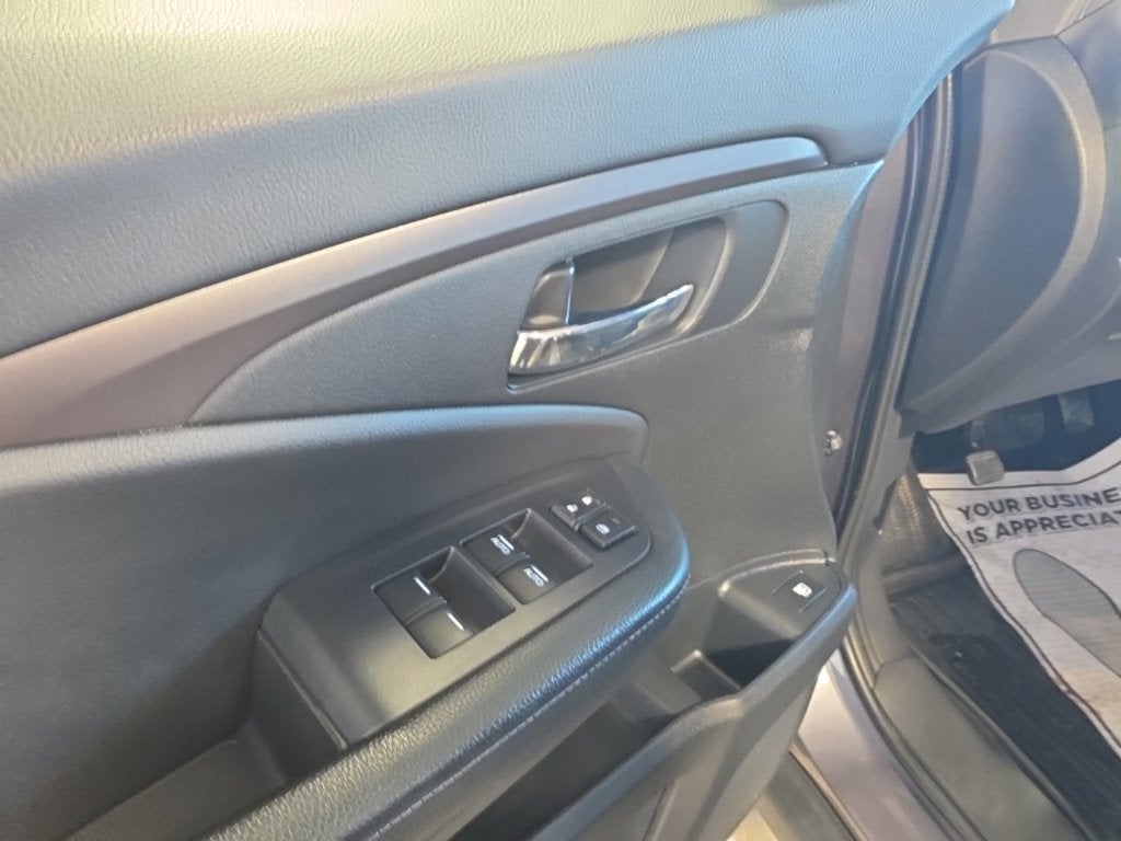 2019 Honda Ridgeline RTL-T w/ Nav