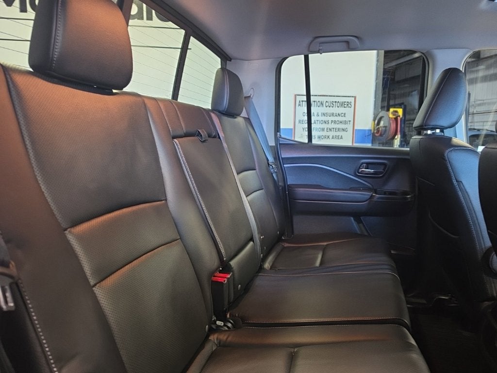 2019 Honda Ridgeline RTL-T w/ Nav