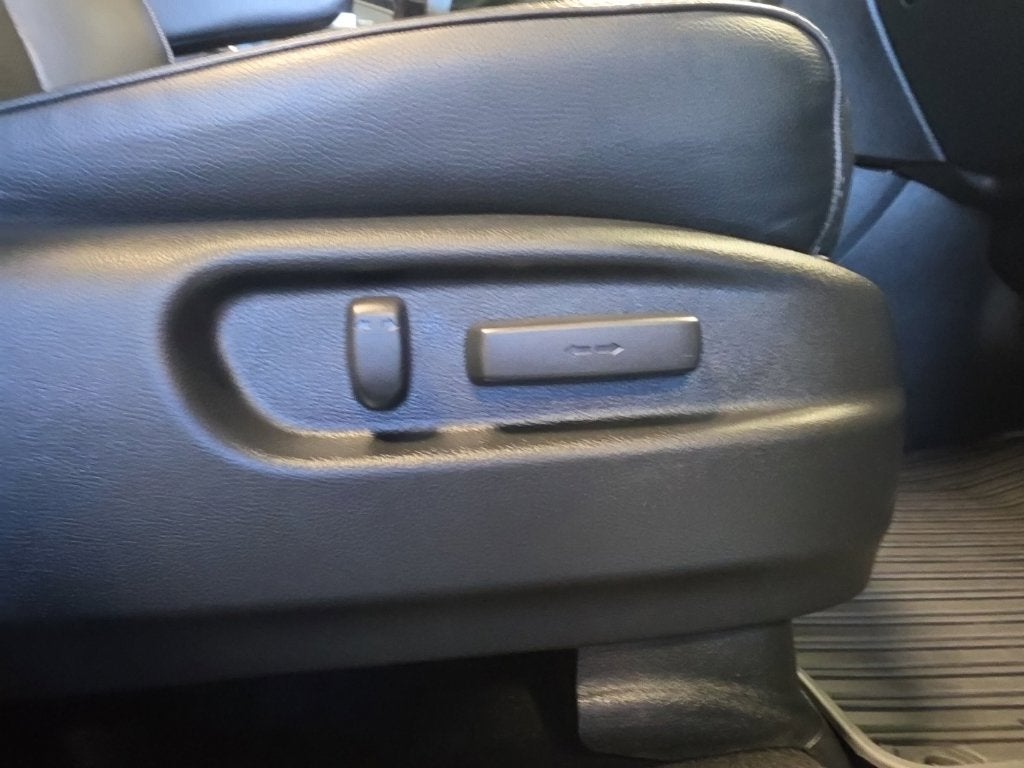 2019 Honda Ridgeline RTL-T w/ Nav