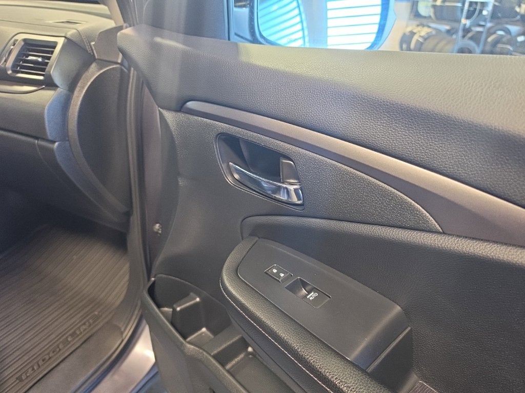 2019 Honda Ridgeline RTL-T w/ Nav