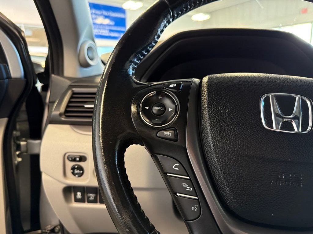 2019 Honda Ridgeline RTL-T w/ Nav