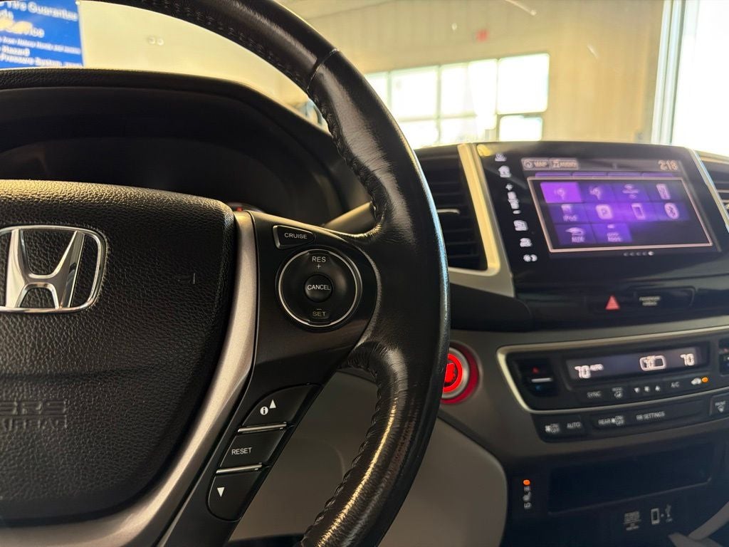 2019 Honda Ridgeline RTL-T w/ Nav