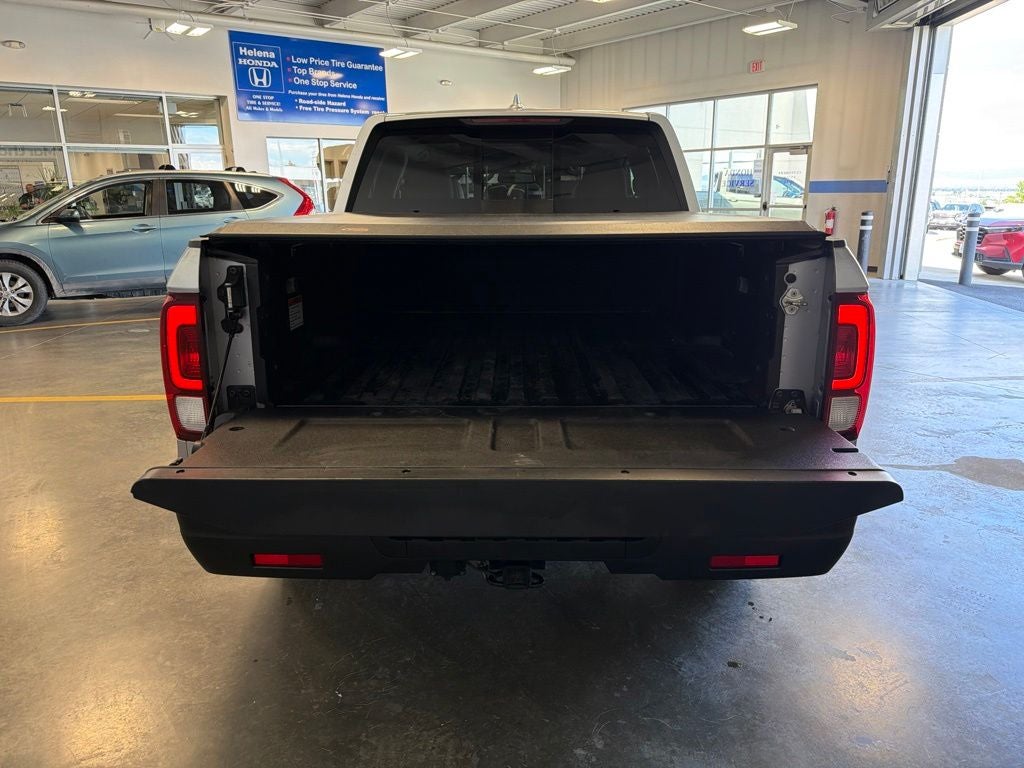 2019 Honda Ridgeline RTL-T w/ Nav