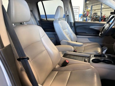2019 Honda Ridgeline RTL-T w/ Nav