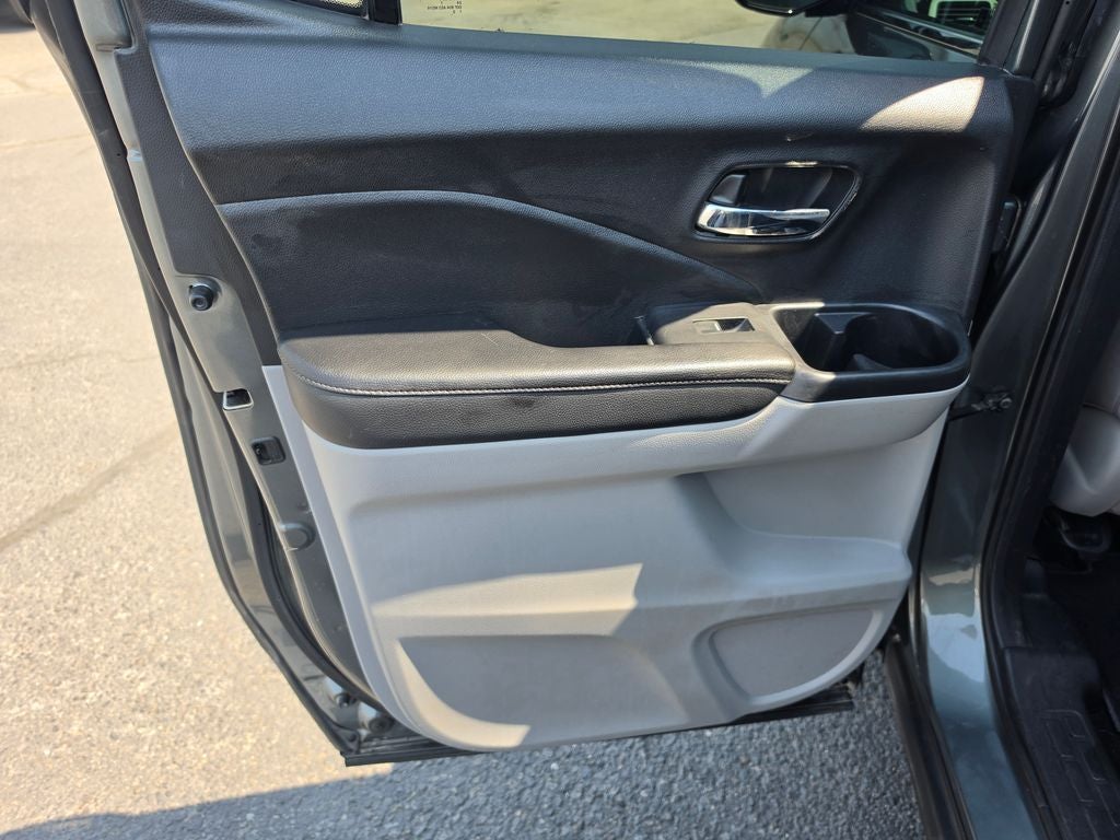 2017 Honda Ridgeline RTL-E w/ Nav & Moonroof