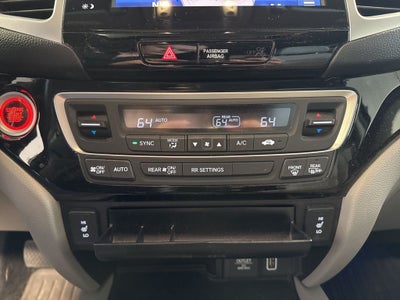 2019 Honda Ridgeline RTL-E w/ Nav