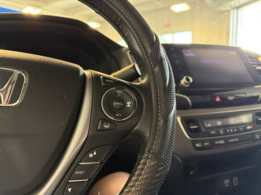 2022 Honda Ridgeline RTL-E w/ Navigation