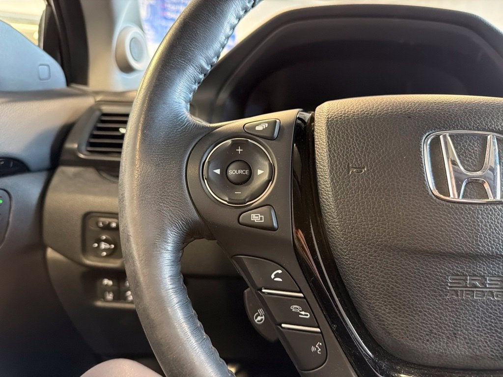 2020 Honda Ridgeline RTL-E w/ Nav