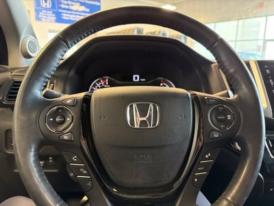 2020 Honda Ridgeline RTL-E w/ Nav