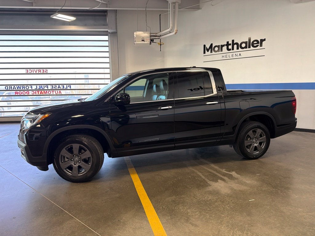 2020 Honda Ridgeline RTL-E w/ Nav