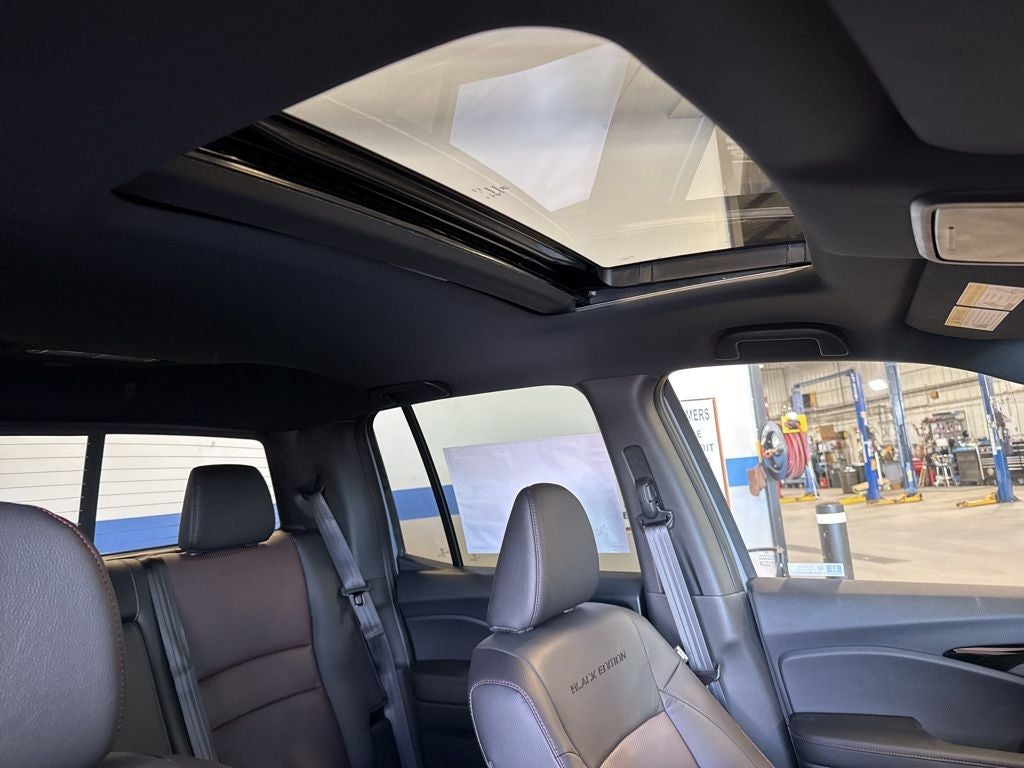 2026 Honda Ridgeline Black Edition Utility & Function Pkg