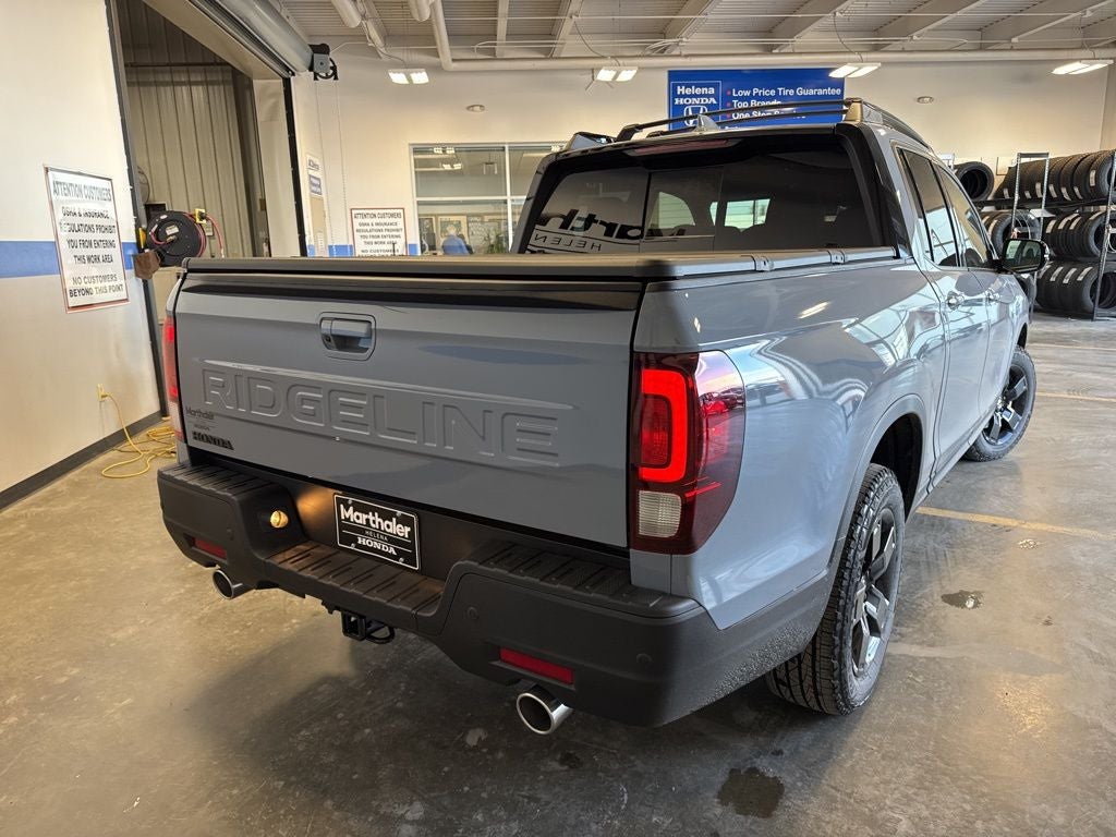 2026 Honda Ridgeline Black Edition Utility & Function Pkg