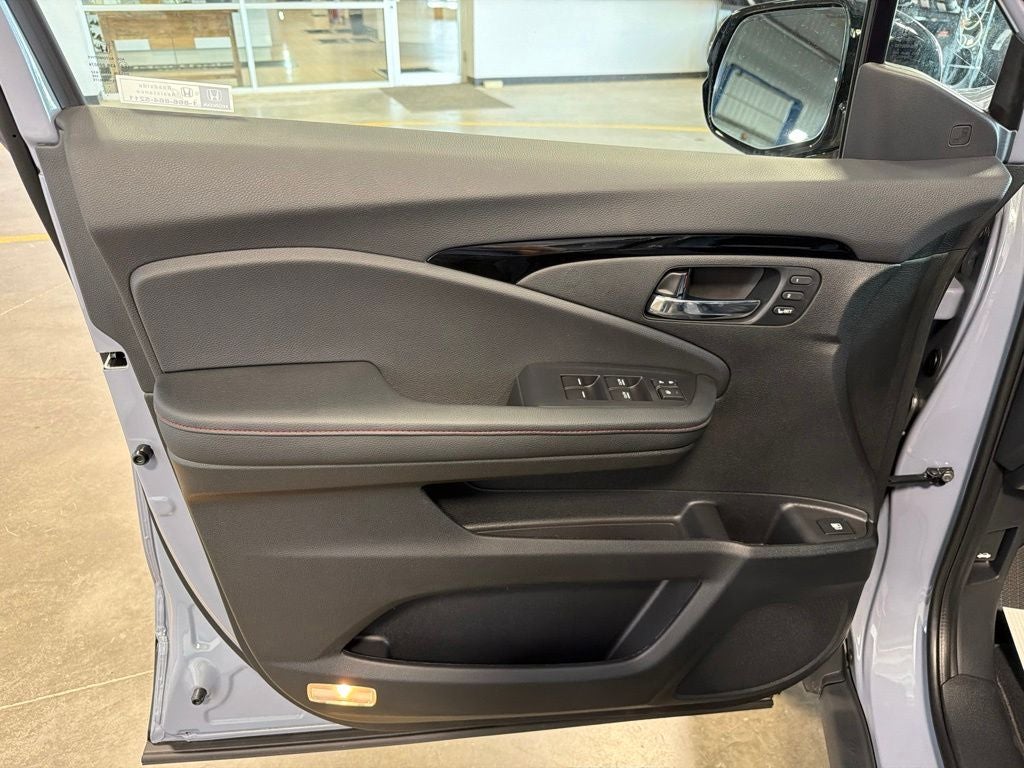 2026 Honda Ridgeline Black Edition Two Tone