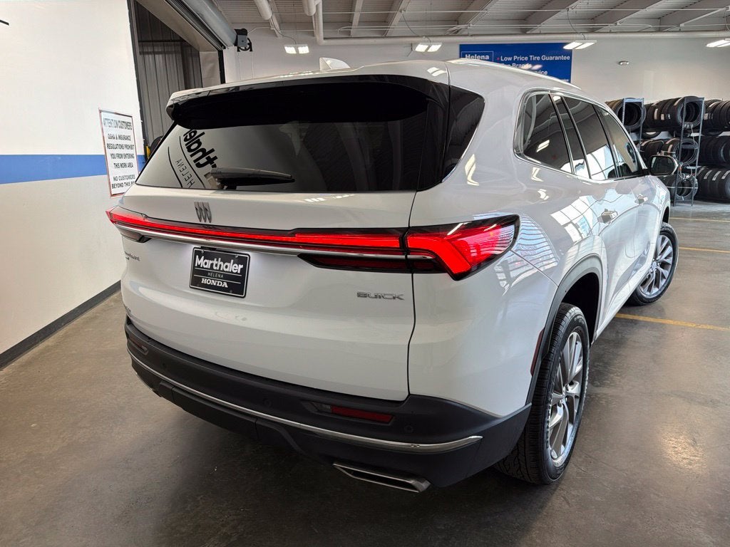 2026 Buick Enclave Preferred AWD w/ Technology Pkg