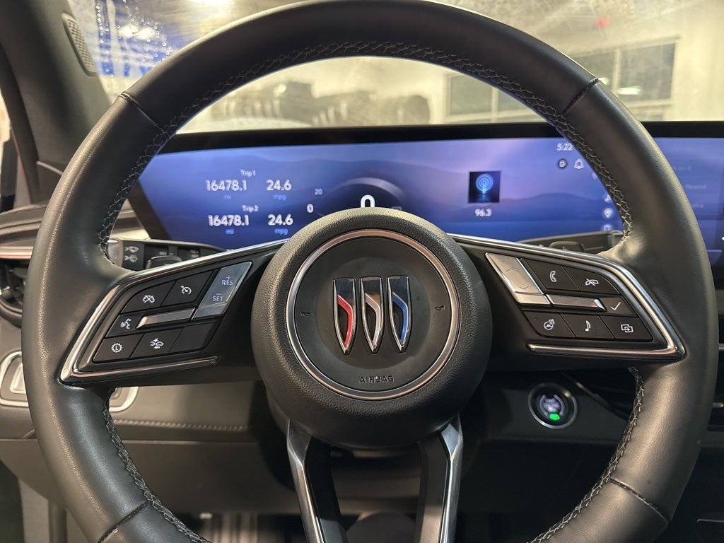 2025 Buick Enclave Preferred w/ Technology Pkg