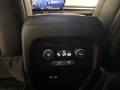 2025 Buick Enclave Preferred w/ Technology Pkg