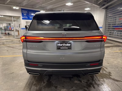 2025 Buick Enclave Preferred w/ Technology Pkg