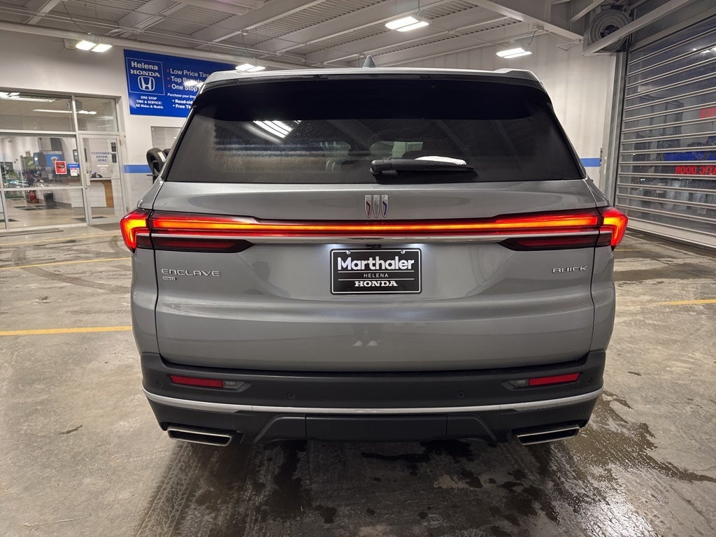 2025 Buick Enclave Preferred w/ Technology Pkg