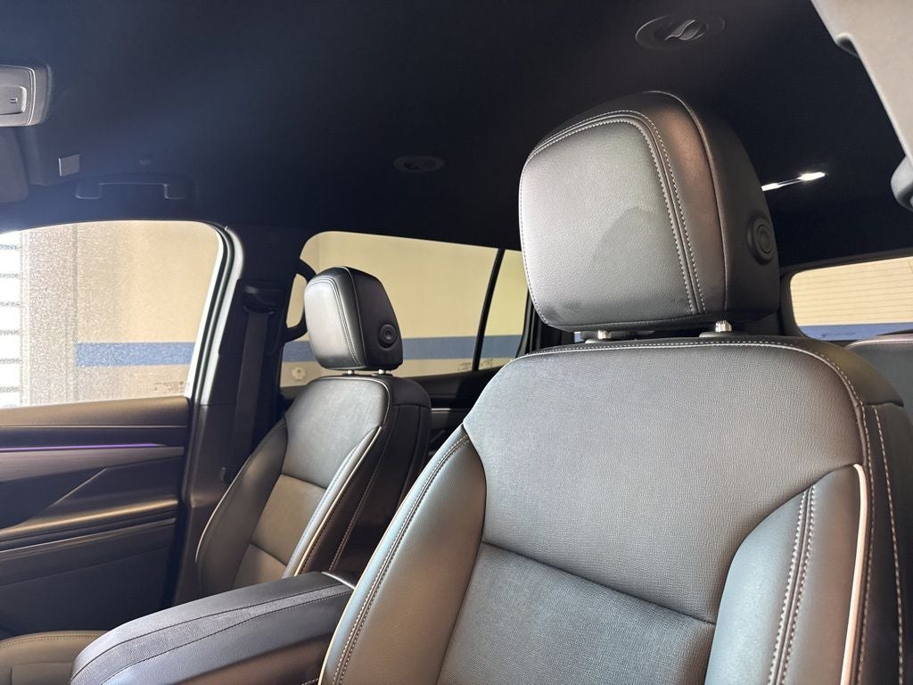 2025 Buick Enclave Preferred 1SD AWD w/ Technology Pkg