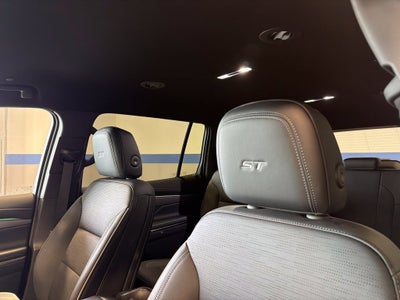 2026 Buick Enclave Sport Touring w/ Technology & Tow Pkg